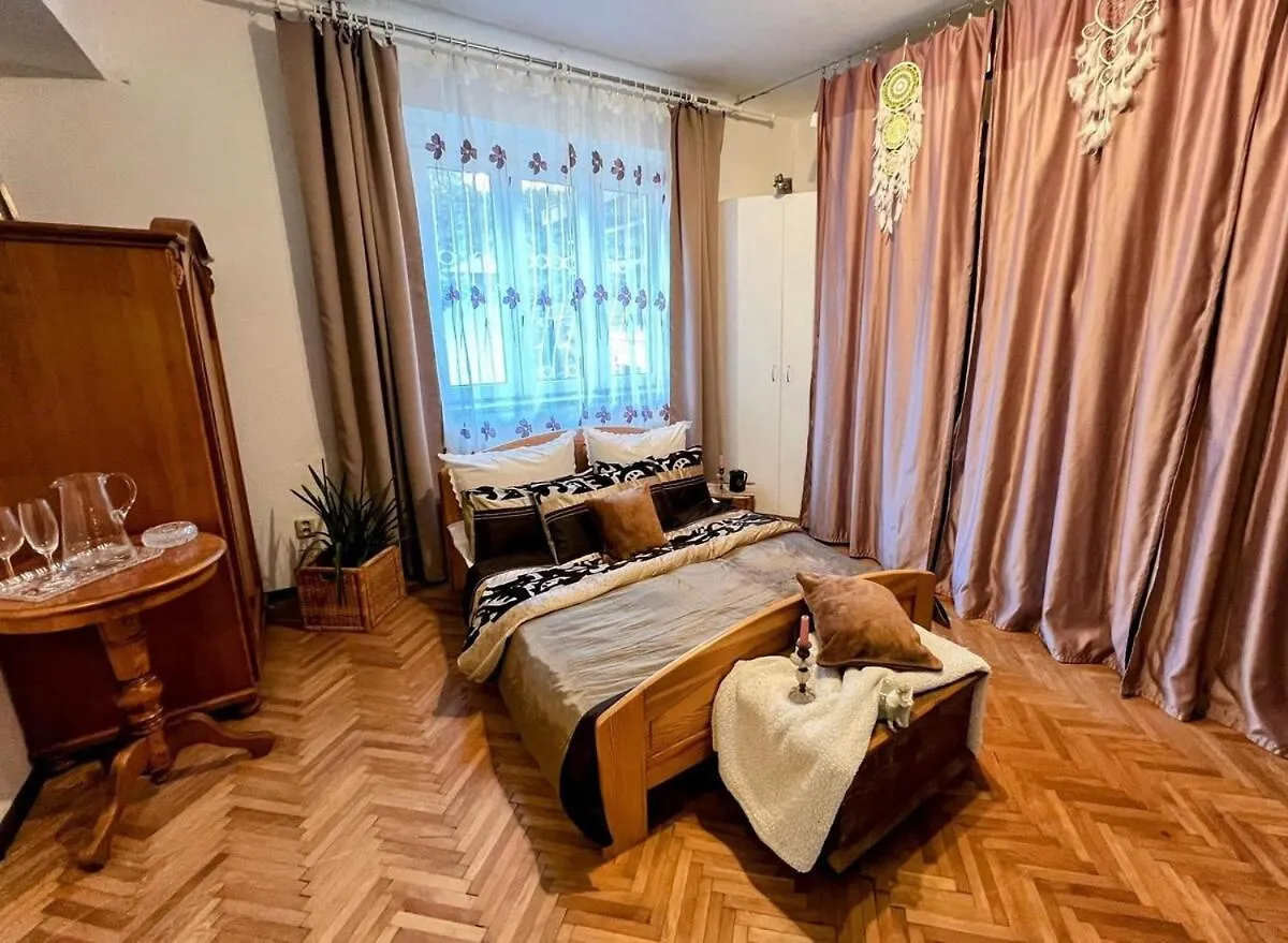 Apartment Antique Charm 2 Bedroom Prague